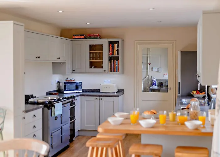 3 Bed In Bedale 91574 Holiday home